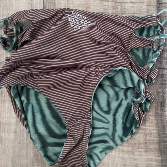 Acacia Swim Set, L, Tali Top & Queens Bottom in Savanna - Picture 4 of 5